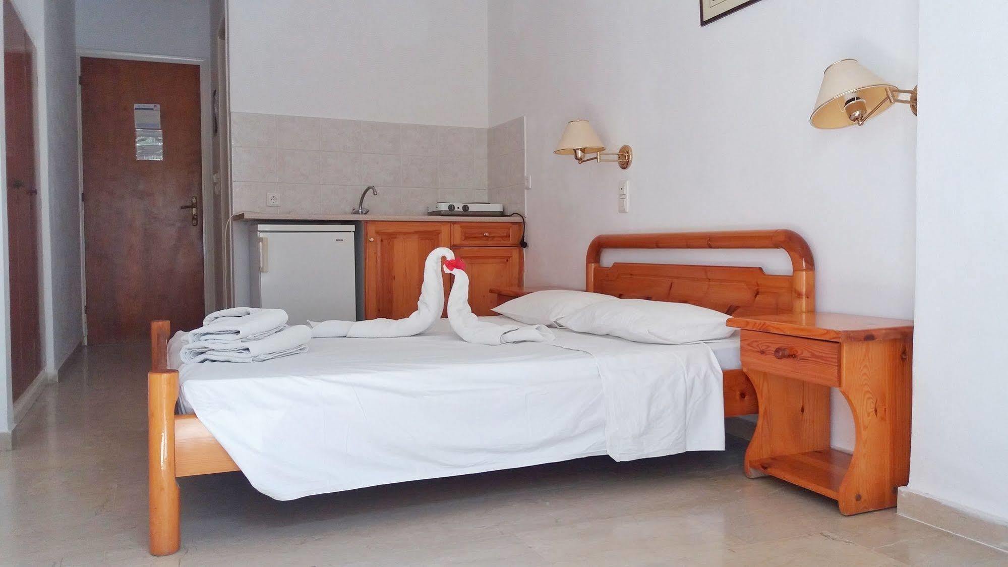Kamári Kymata Hotel מראה חיצוני תמונה